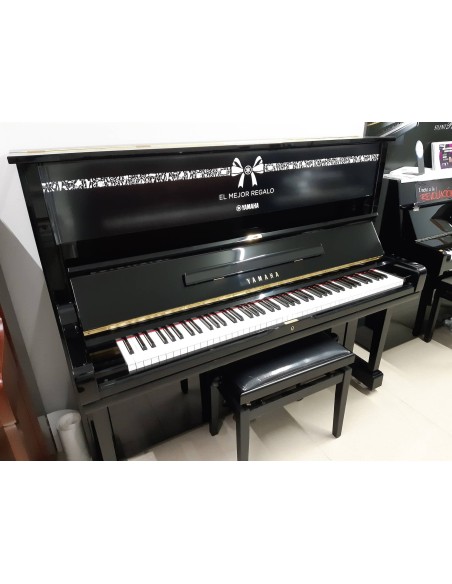 Yamaha U3- Restaurado